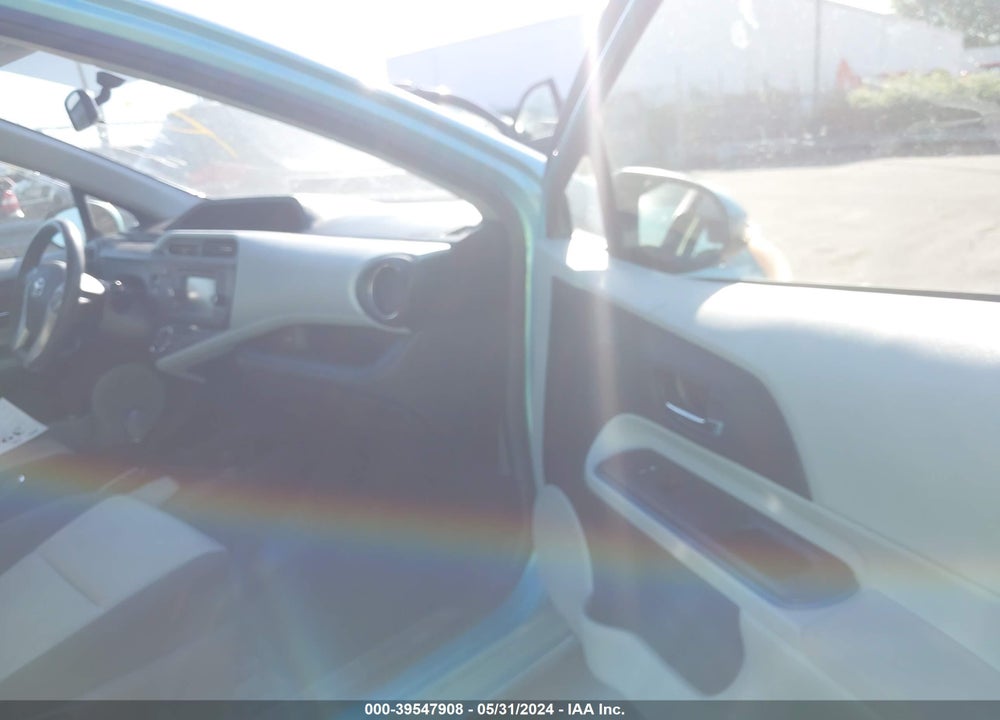 2012 TOYOTA PRIUS C THREE VIN: JTDKDTB30C1008152