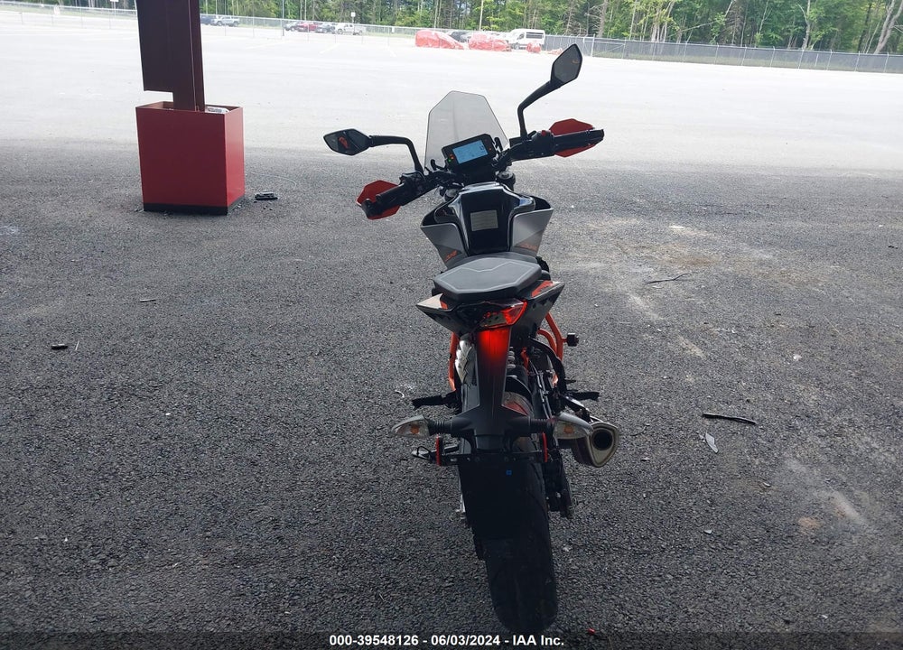 2022 KTM 390 DUKE VIN: MD2JPJ405NC259521