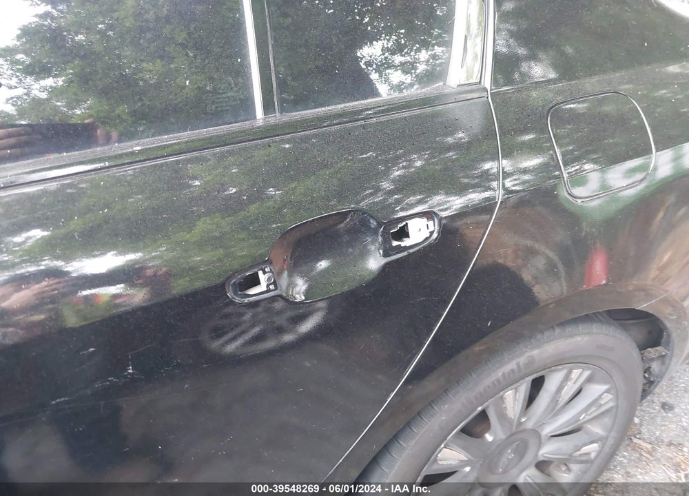 2009 HYUNDAI GENESIS 3.8 VIN: KMHGC46E99U058142