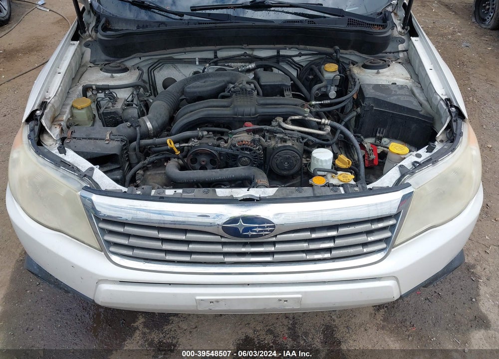 2011 SUBARU FORESTER 2.5X PREMIUM VIN: JF2SHADC0BH752539
