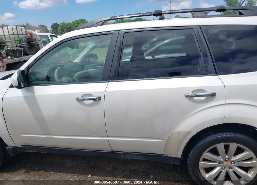 2011 SUBARU FORESTER 2.5X PREMIUM VIN: JF2SHADC0BH752539