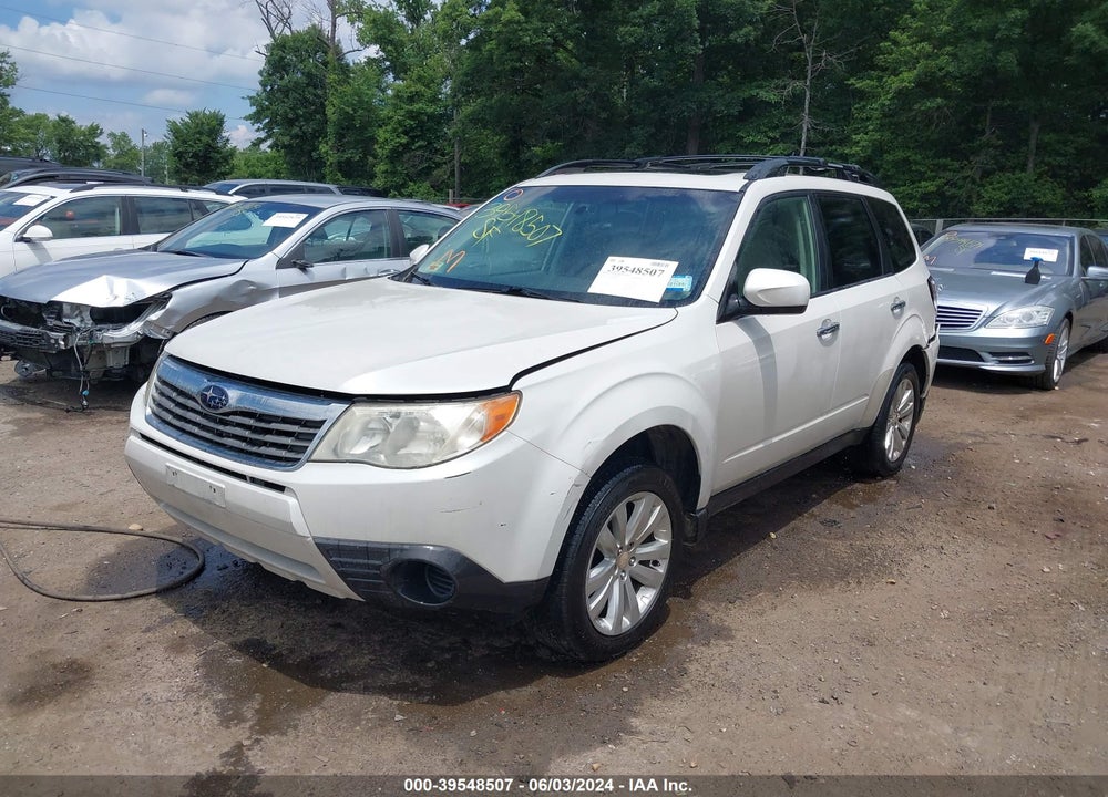 2011 SUBARU FORESTER 2.5X PREMIUM VIN: JF2SHADC0BH752539
