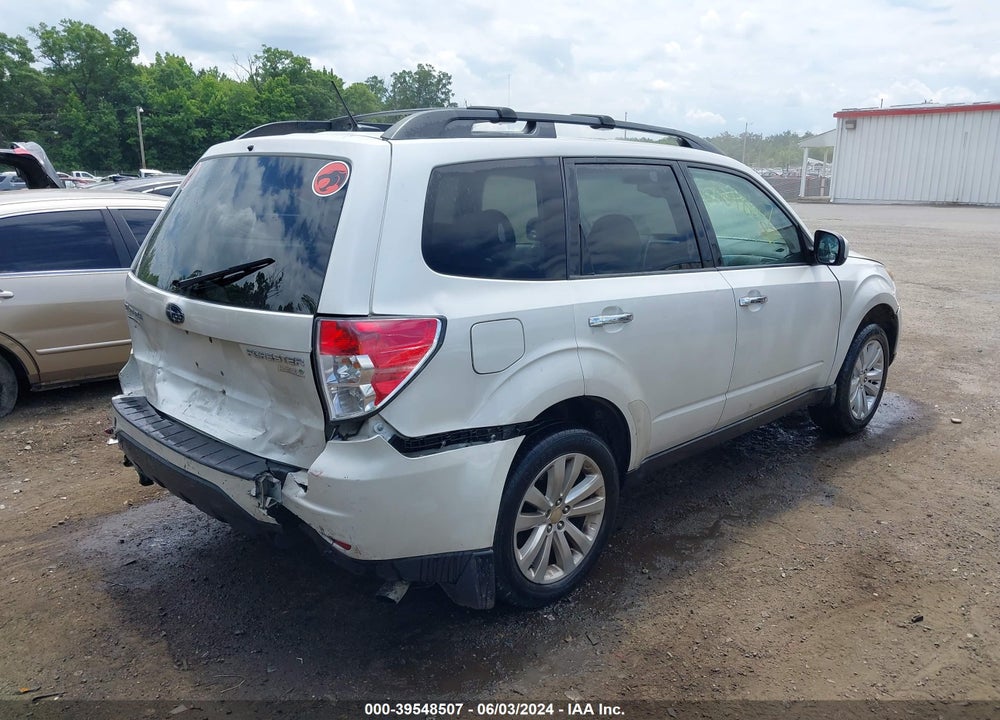 2011 SUBARU FORESTER 2.5X PREMIUM VIN: JF2SHADC0BH752539