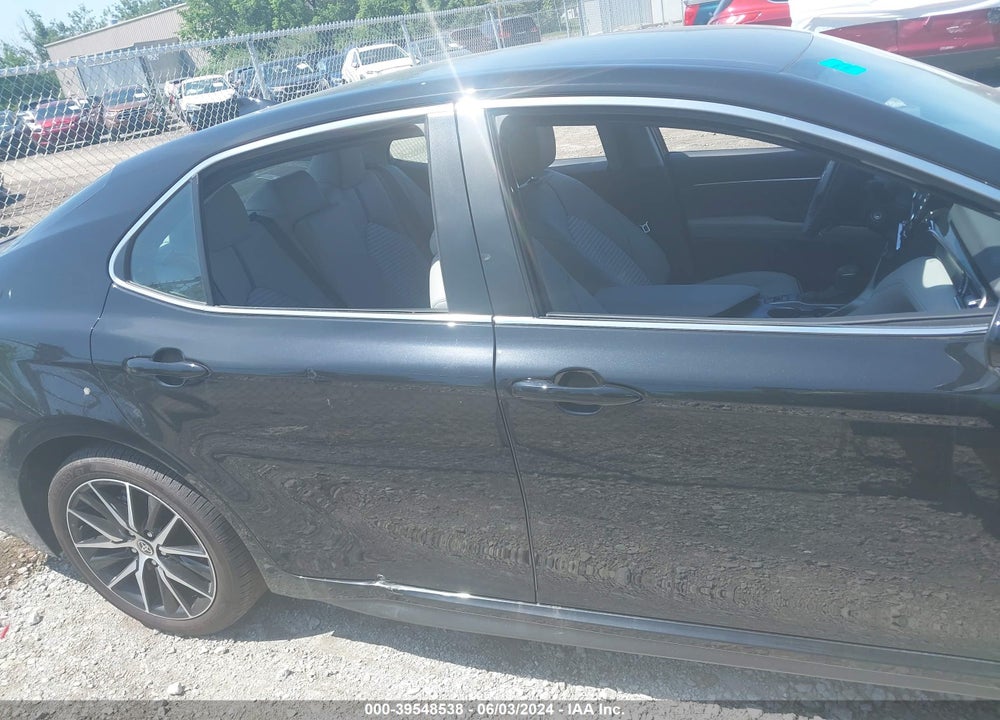 2024 TOYOTA CAMRY SE VIN: 4T1G11BK8RU124325