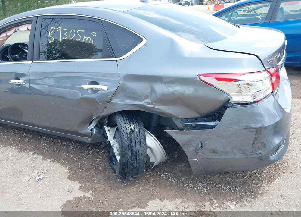 2018 NISSAN SENTRA SV VIN: 3N1AB7AP3JY217121