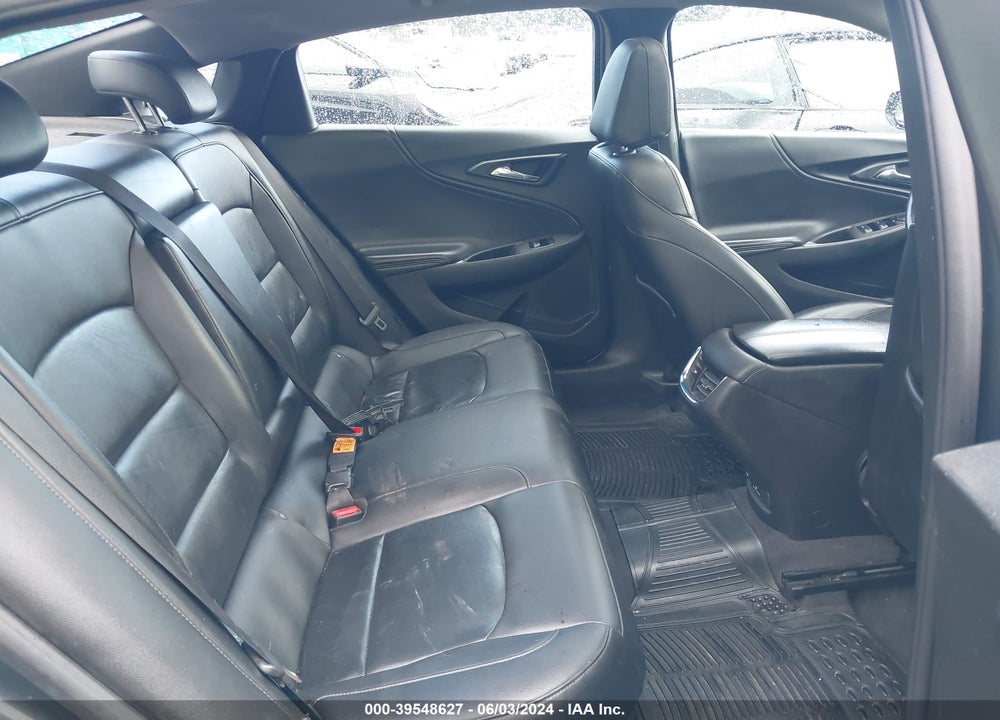 2018 CHEVROLET MALIBU LT VIN: 1G1ZD5ST1JF243016