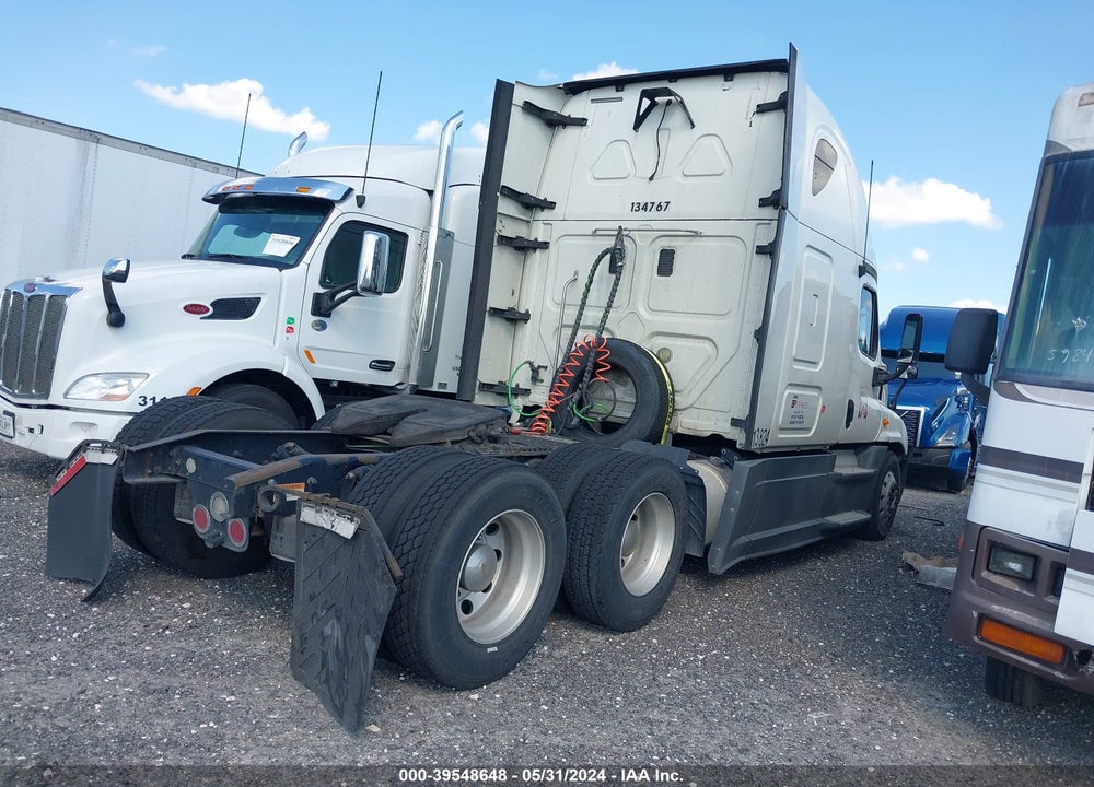 2013 FREIGHTLINER CASCADIA 125 VIN: 1FUJGLDR7DSBR4767
