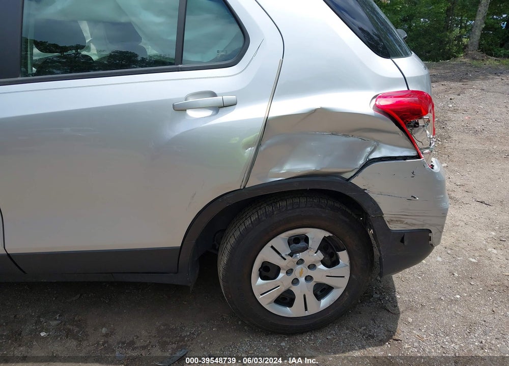 2018 CHEVROLET TRAX LS VIN: KL7CJKSB8JB508823