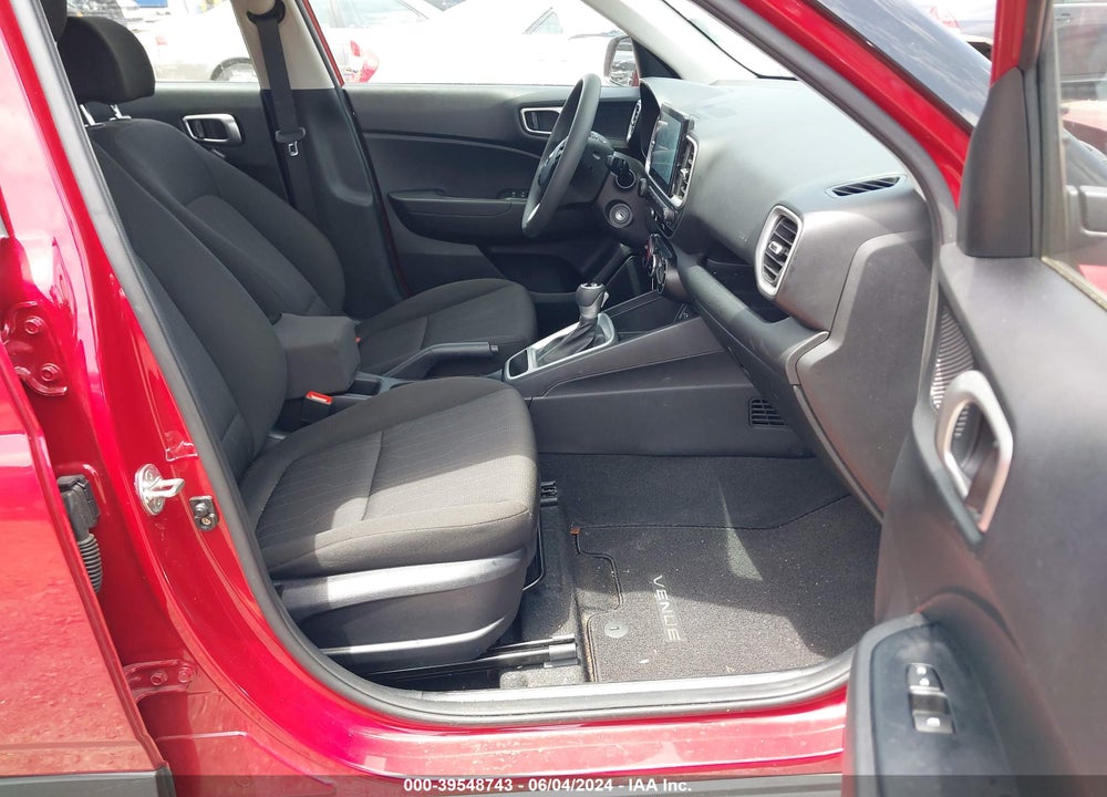 2022 HYUNDAI VENUE SE VIN: KMHRB8A33NU186105