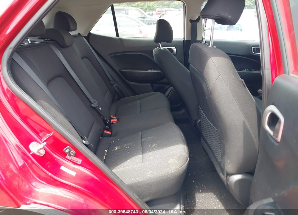 2022 HYUNDAI VENUE SE VIN: KMHRB8A33NU186105