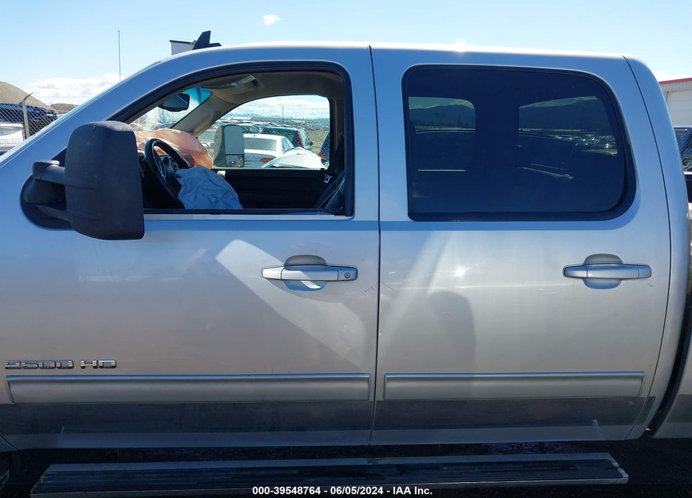 2014 CHEVROLET SILVERADO 2500HD LT VIN: 1GC1KXC81EF165102