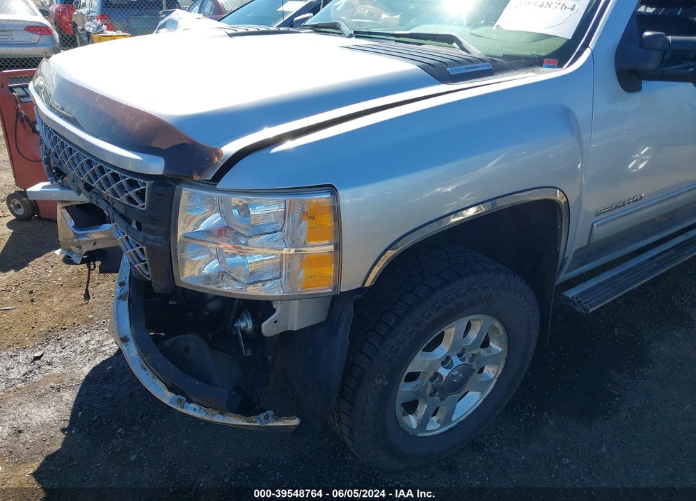 2014 CHEVROLET SILVERADO 2500HD LT VIN: 1GC1KXC81EF165102