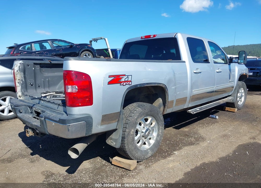 2014 CHEVROLET SILVERADO 2500HD LT VIN: 1GC1KXC81EF165102