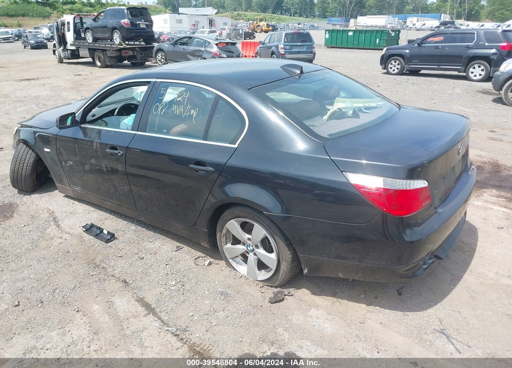2007 BMW 530XI VIN: WBANF73597CU23900