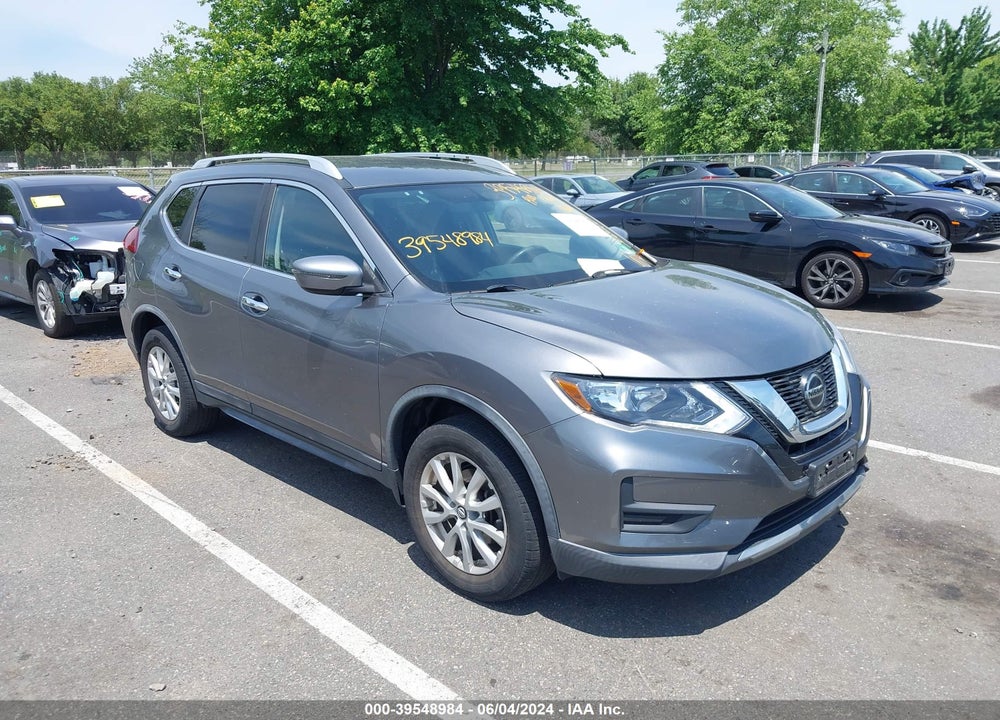 2018 NISSAN ROGUE SV VIN: KNMAT2MV8JP556286