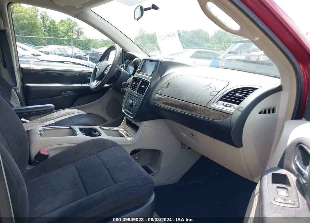 2011 DODGE GRAND CARAVAN CREW VIN: 2D4RN5DGXBR661365