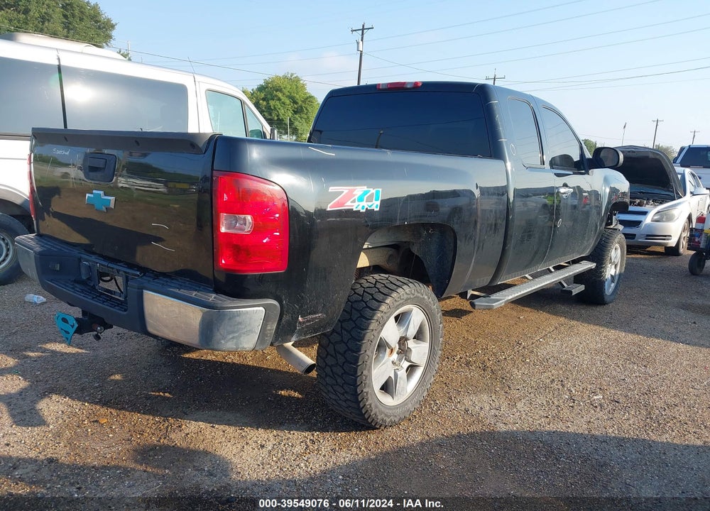 2007 CHEVROLET SILVERADO 1500 LT1 VIN: 1GCEK19047E502077