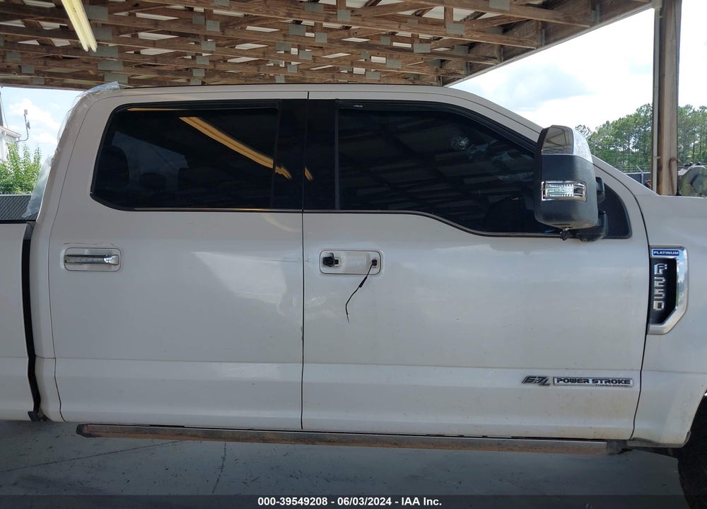 2017 FORD F-250 PLATINUM VIN: 1FT7W2BT8HED40950