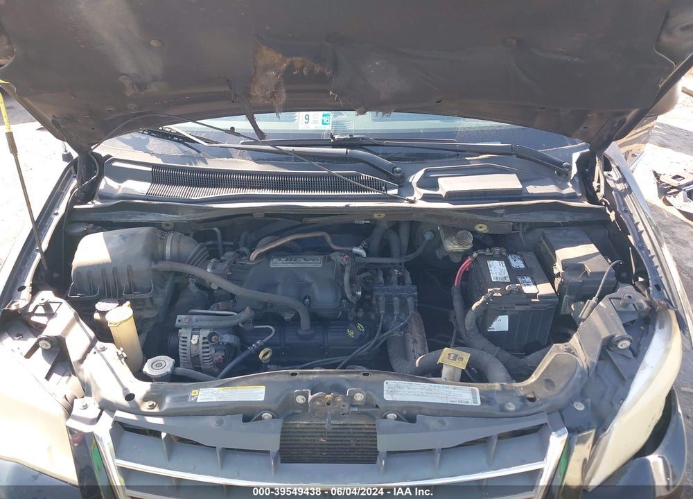 2010 CHRYSLER TOWN & COUNTRY VIN: 2A4RR5D1XAR375912
