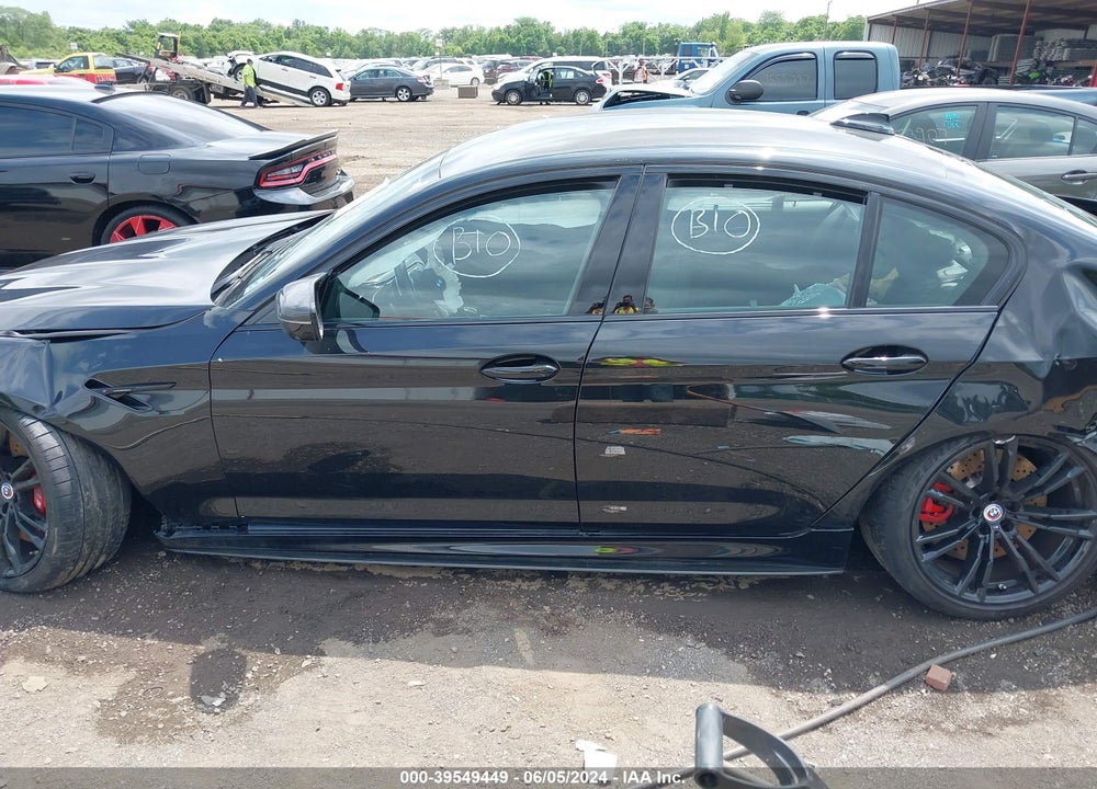 2022 BMW M5 VIN: WBS83CH02NCK40035