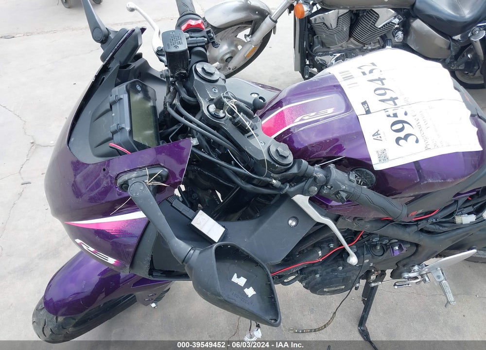 2023 YAMAHA YZFR3 A VIN: MH3RH18Y5PK010734
