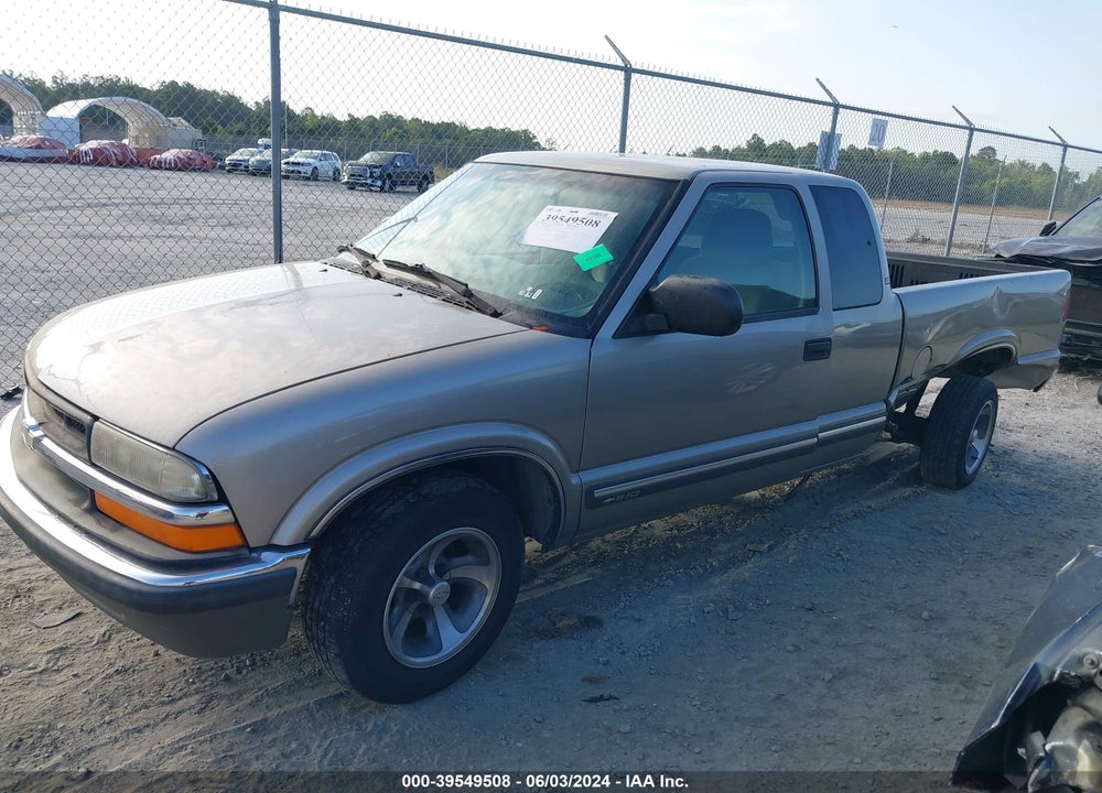 2000 CHEVROLET S-10 LS VIN: 1GCCS1956Y8310467