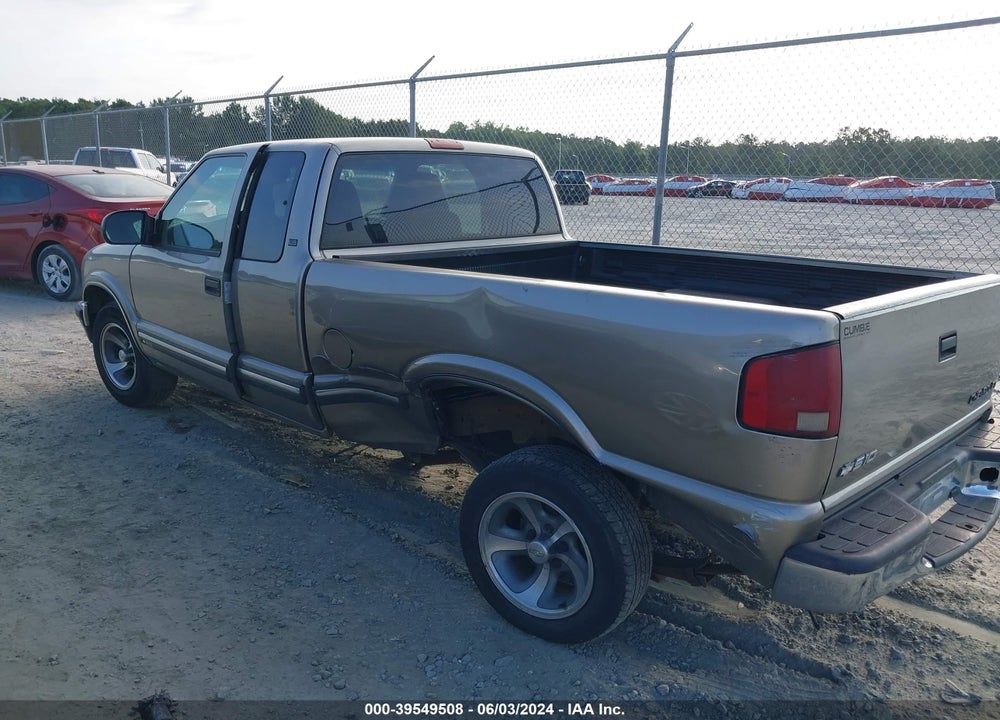 2000 CHEVROLET S-10 LS VIN: 1GCCS1956Y8310467