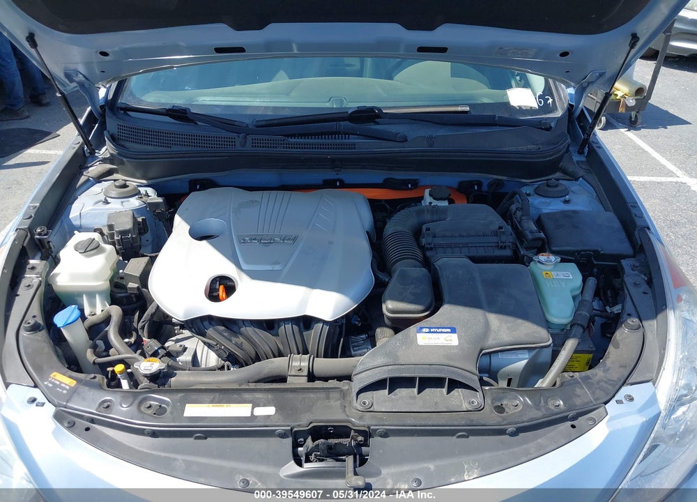 2014 HYUNDAI SONATA HYBRID LIMITED VIN: KMHEC4A48EA107154