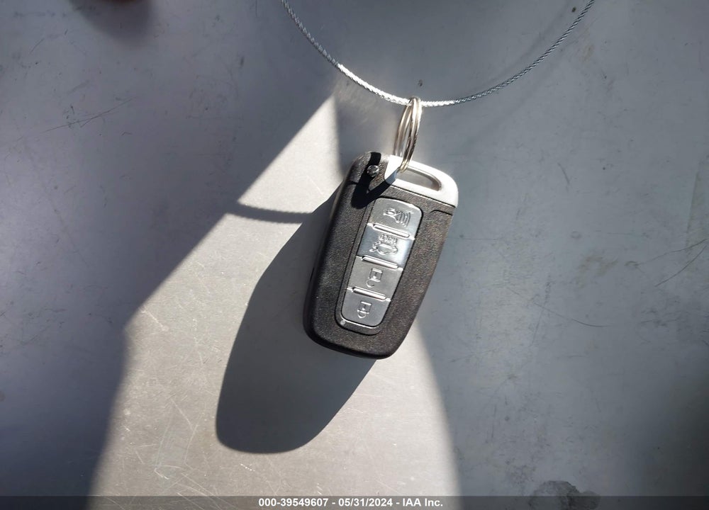 2014 HYUNDAI SONATA HYBRID LIMITED VIN: KMHEC4A48EA107154