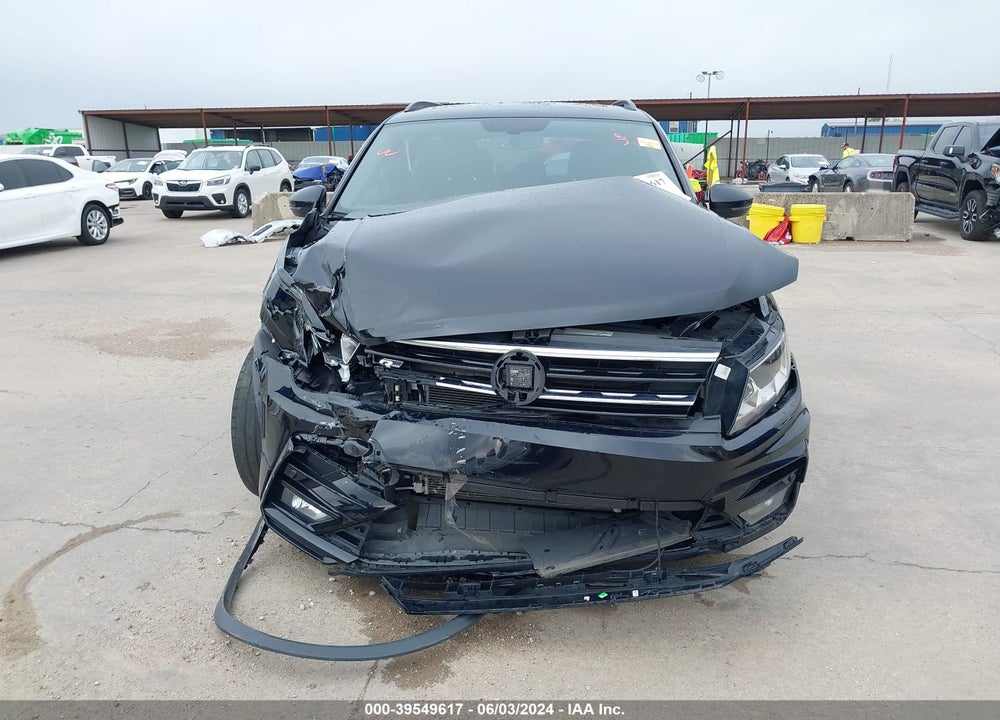2021 VOLKSWAGEN TIGUAN VIN: 3VV3B7AX3MM015270