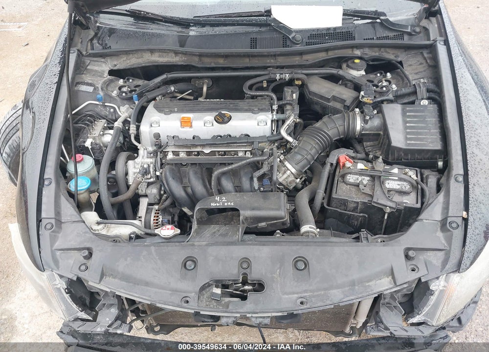 2012 HONDA ACCORD 2.4 EX-L VIN: 1HGCP2F81CA147980