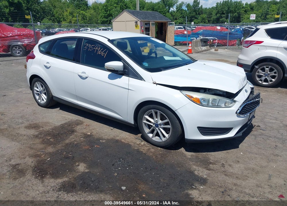 2015 FORD FOCUS SE VIN: 1FADP3K28FL223574