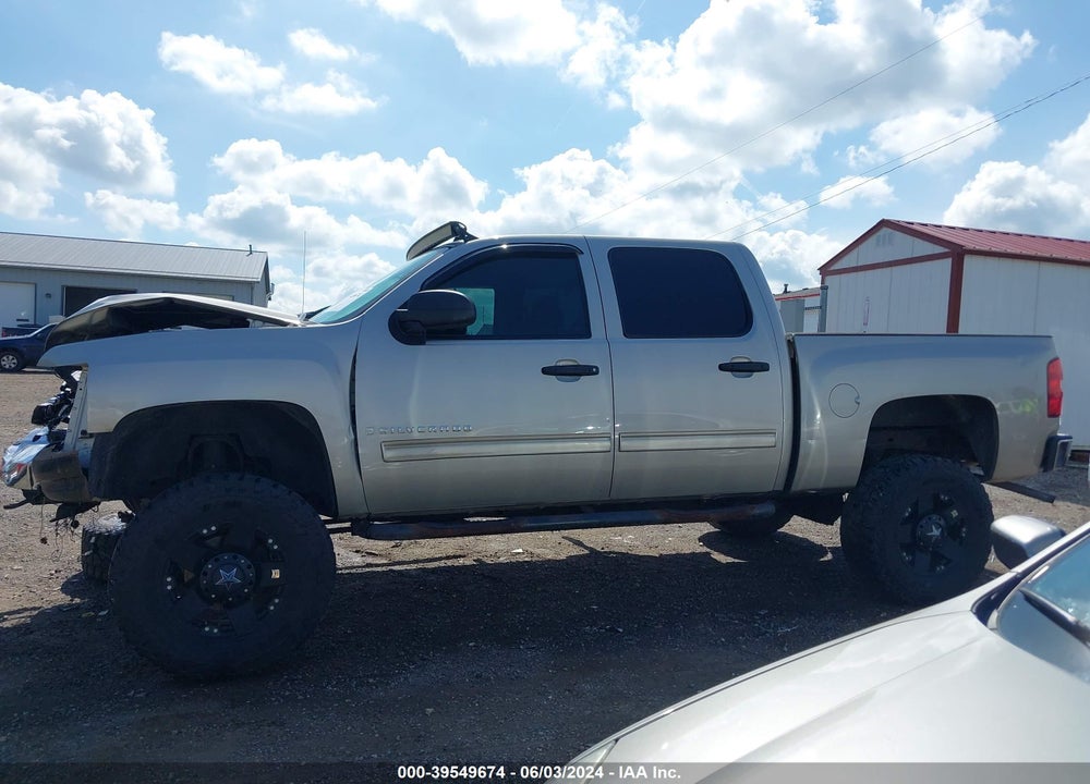 2009 CHEVROLET SILVERADO 1500 LT VIN: 3GCEK23M69G215627
