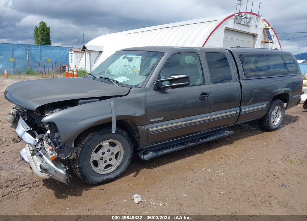 2000 CHEVROLET SILVERADO 1500 LS VIN: 1GCEC19T4YE337673