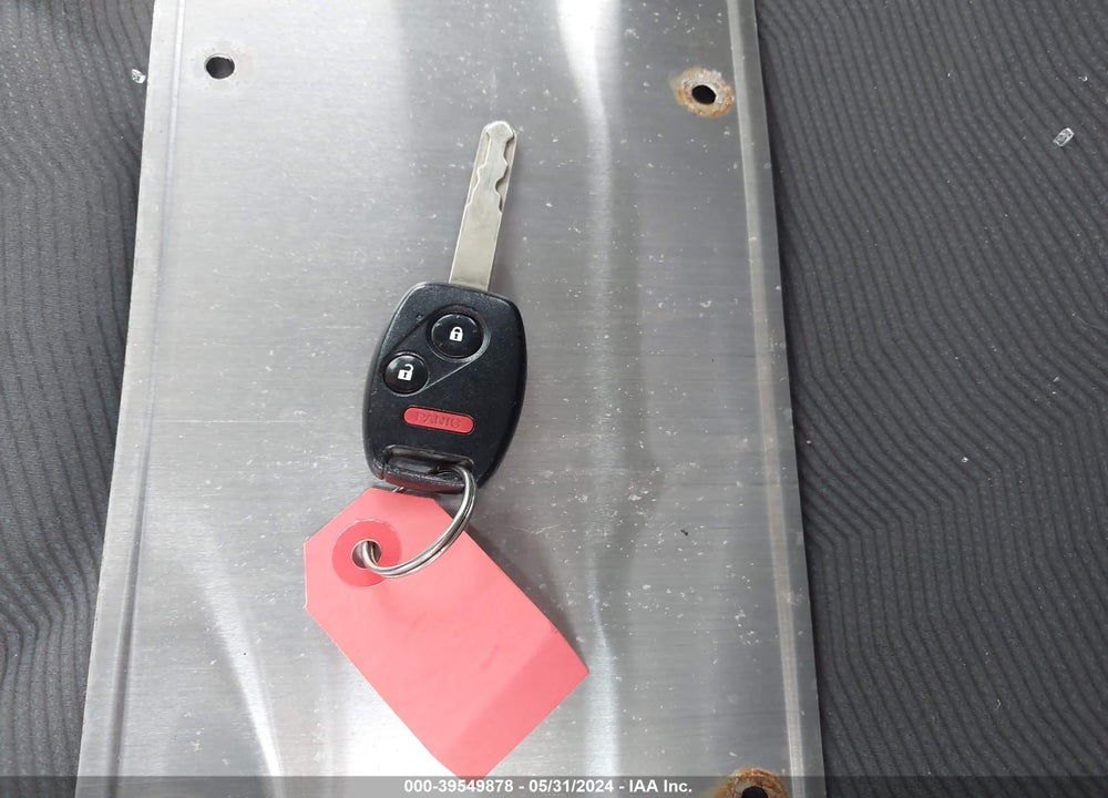 2013 HONDA FIT VIN: JHMGE8H34DC027380
