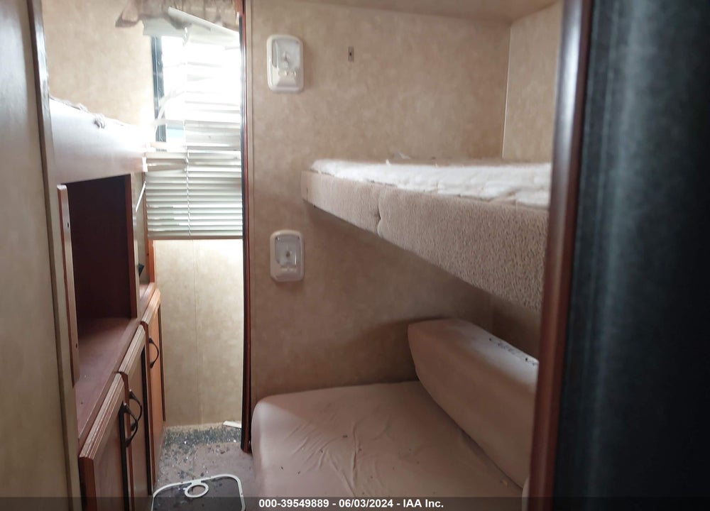 2011 COACHMEN CATALINA VIN: 5ZT2CAXB9BT000818