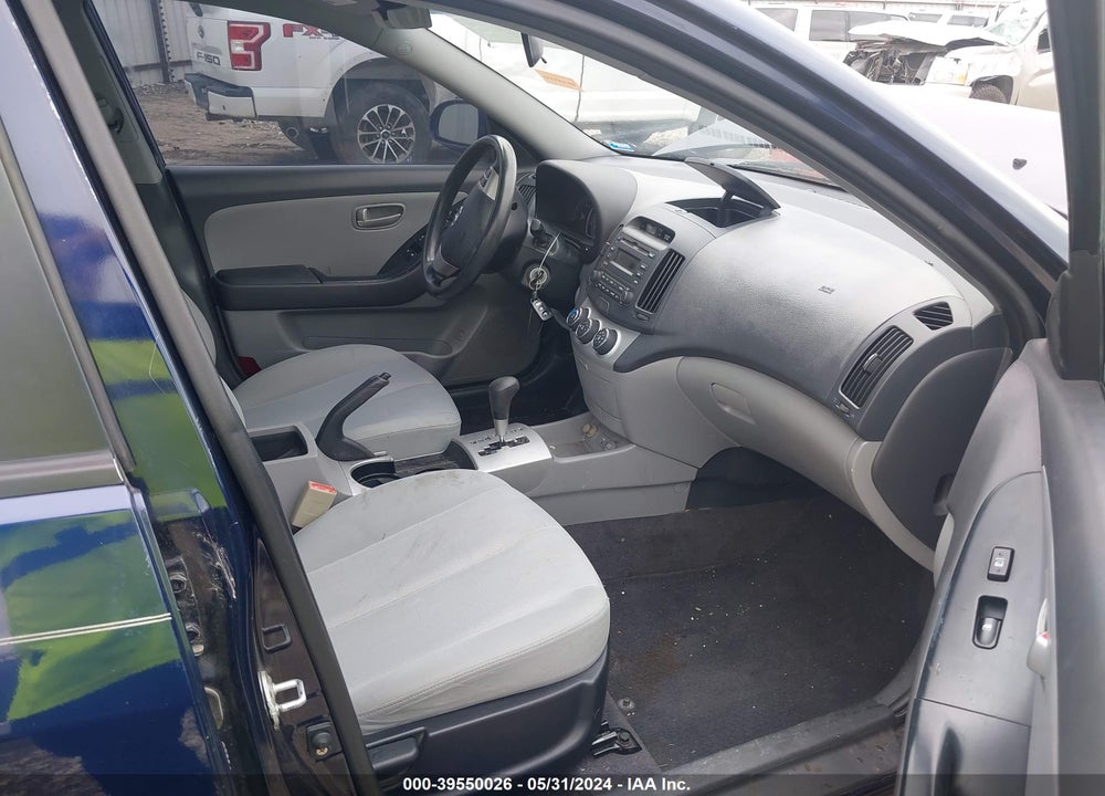 2008 HYUNDAI ELANTRA GLS/SE VIN: KMHDU46D98U579383