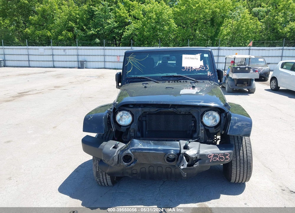 2016 JEEP WRANGLER UNLIMITED SAHARA VIN: 1C4HJWEG7GL116765