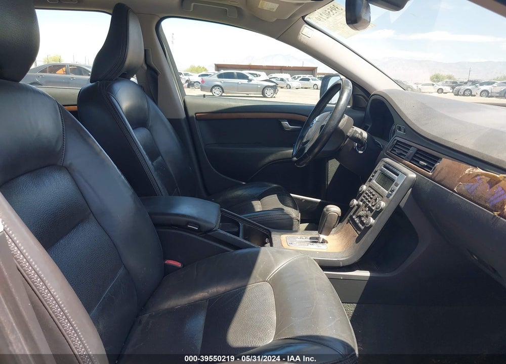 2010 VOLVO XC70 3.2 VIN: YV4960BZ8A1082778