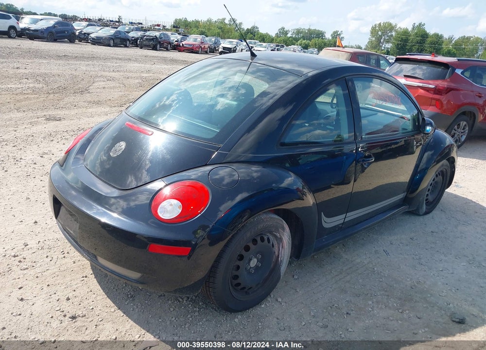2010 VOLKSWAGEN NEW BEETLE 2.5L FINAL EDITION VIN: 3VWPW3AG5AM021108