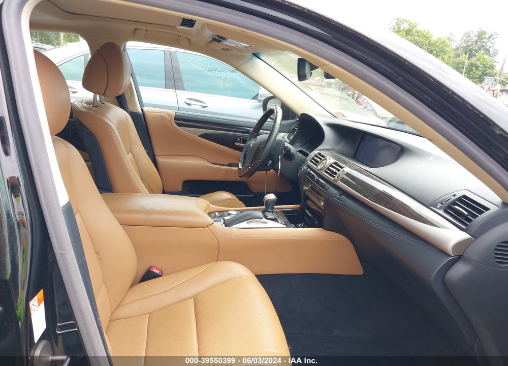 2017 LEXUS LS 460 VIN: JTHCL5EFXH5029226