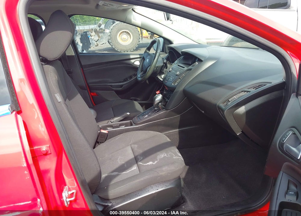 2015 FORD FOCUS SE VIN: 1FADP3K2XFL298227