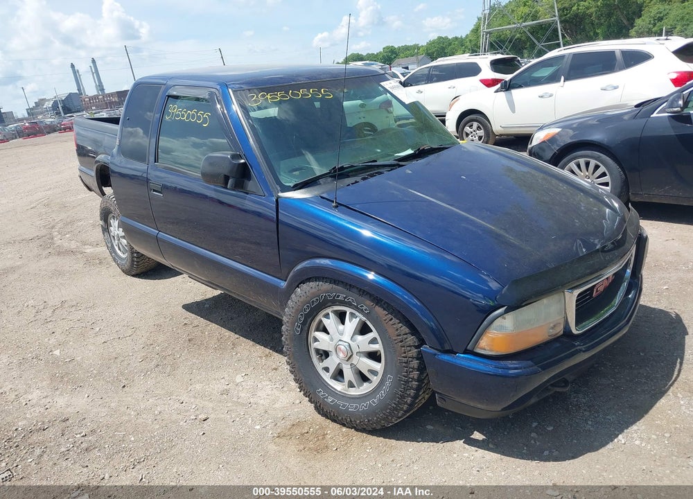 2003 GMC SONOMA SLS VIN: 1GTCT19X638172484