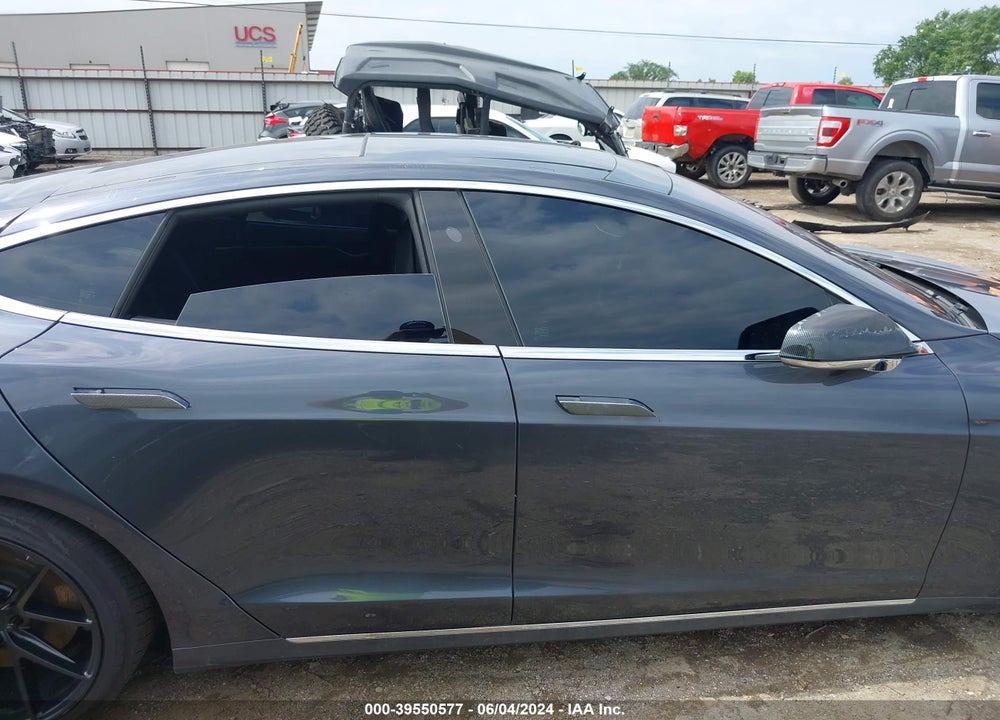 2018 TESLA MODEL S 100D/75D/P100D VIN: 5YJSA1E42JF270308