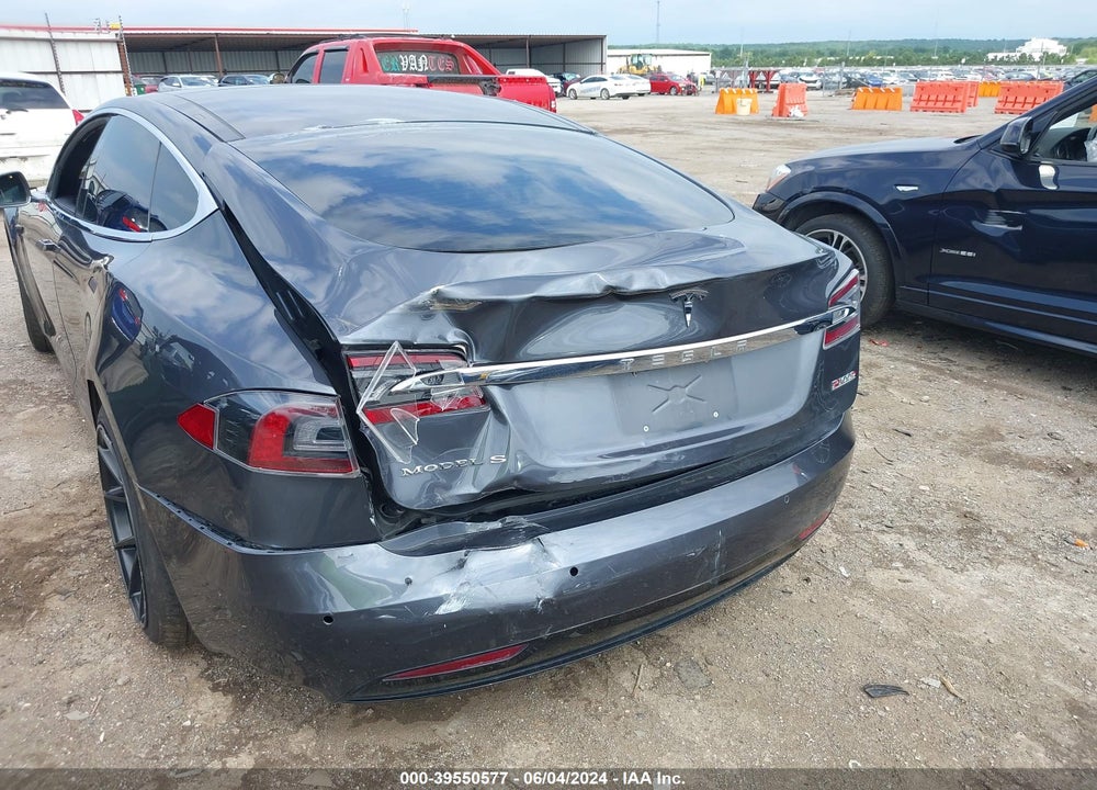 2018 TESLA MODEL S 100D/75D/P100D VIN: 5YJSA1E42JF270308
