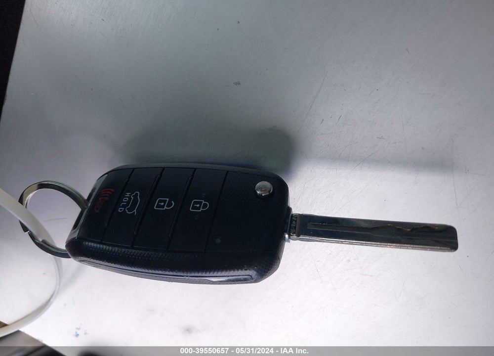 2016 KIA SOUL VIN: KNDJN2A25G7874895