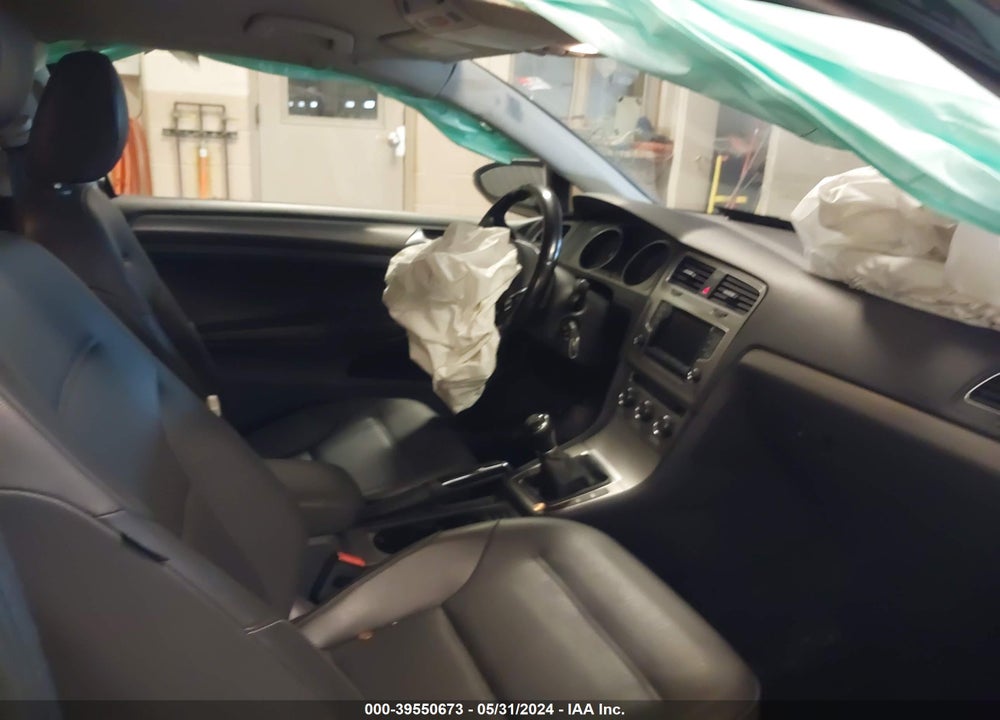 2015 VOLKSWAGEN GOLF LAUNCH EDITION 2-DOOR/TSI S 2-DOOR VIN: 3VW817AU3FM081508