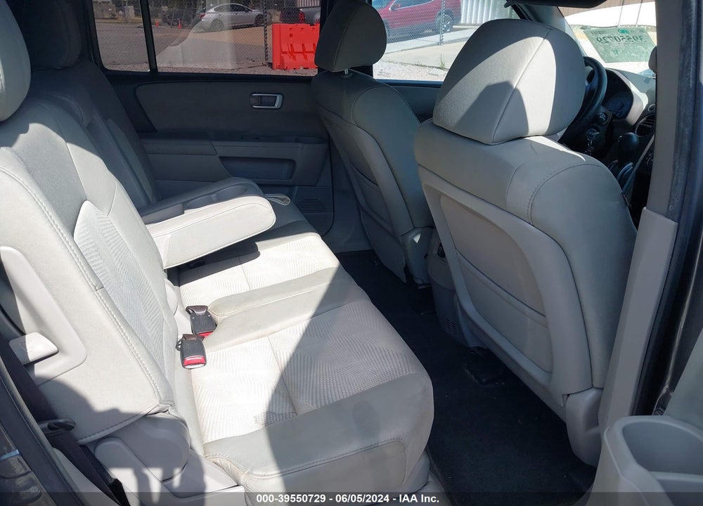2012 HONDA PILOT LX VIN: 5FNYF3H25CB005323