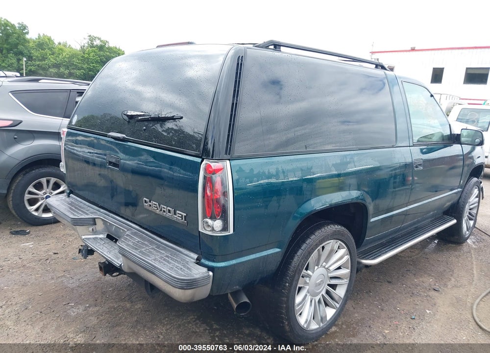 1995 CHEVROLET TAHOE K1500 VIN: 1GNEK18K8SJ356650