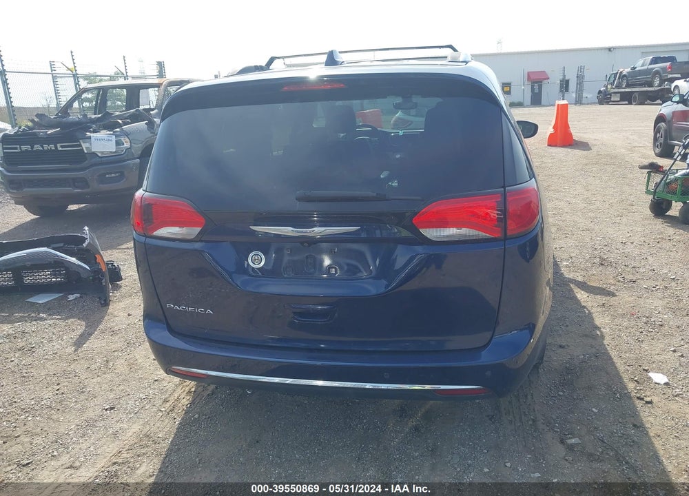 2017 CHRYSLER PACIFICA TOURING L PLUS VIN: 2C4RC1EG7HR752905